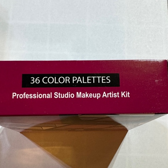 Makeup Palette - Multi-Color - Picture 2 of 2